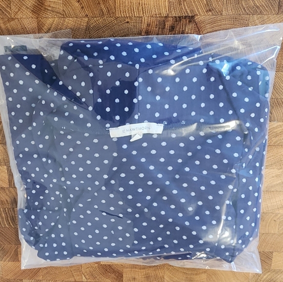 41 Hawthorn Cardigan Plus Size 2X blue/white stripe with polka dot lining - Picture 14 of 14